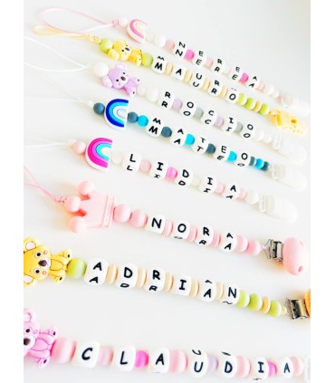 Chupetero personalizado de silicona arcoiris rosa