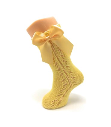 Calcetín calado perlé lazo amarillo