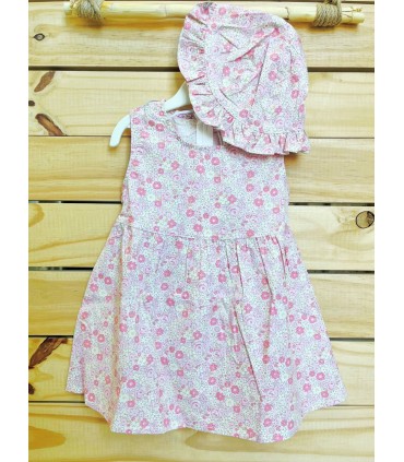 Vestido con gorro flores rosa