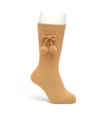 Calcetin alto borlas camel