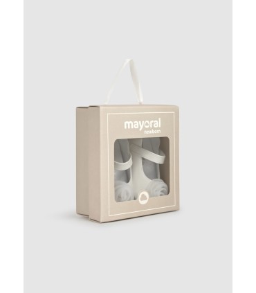 Merceditas flor desde recién nacida crudo