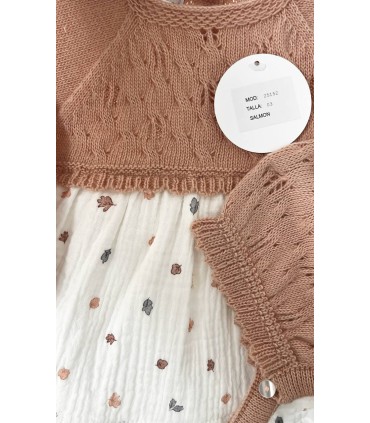 Jesusito con braga y gorro Cayetana salmón