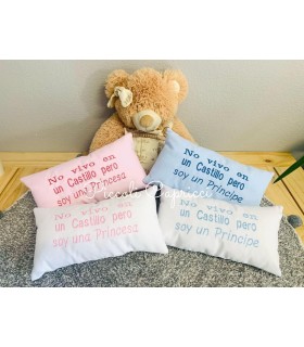 Cojín bordado No vivo en un castillo...