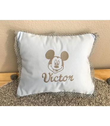 Cojín bordado MICKEY