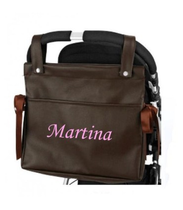 Bordado de nombre tamaño grande recomendado para bolso.