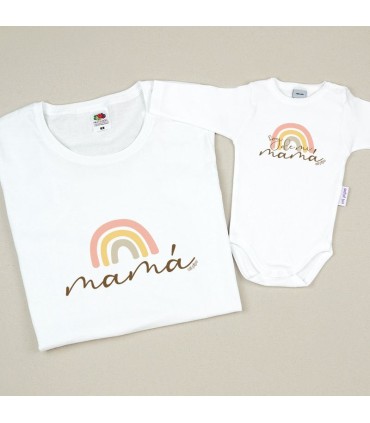 Conjunto padre, madre e hijo o hija.